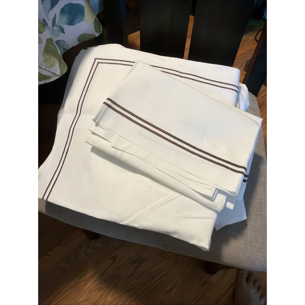 Restoration Hardware Queen Duvet Italian White Cotton Brown  Duvet Plus 3 Shams